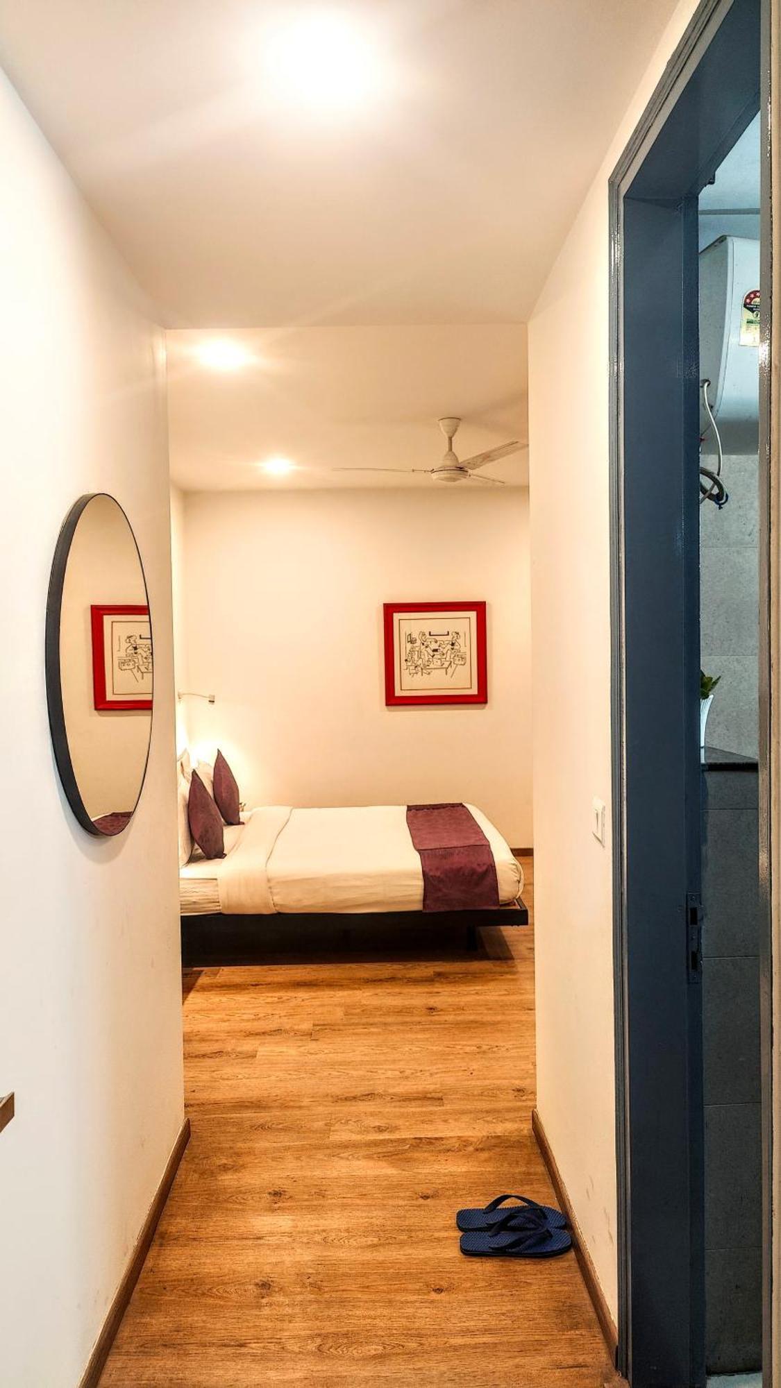 Hotel Mavens White Artemis Hospital Road Sector 52 Gurgaon Exterior foto