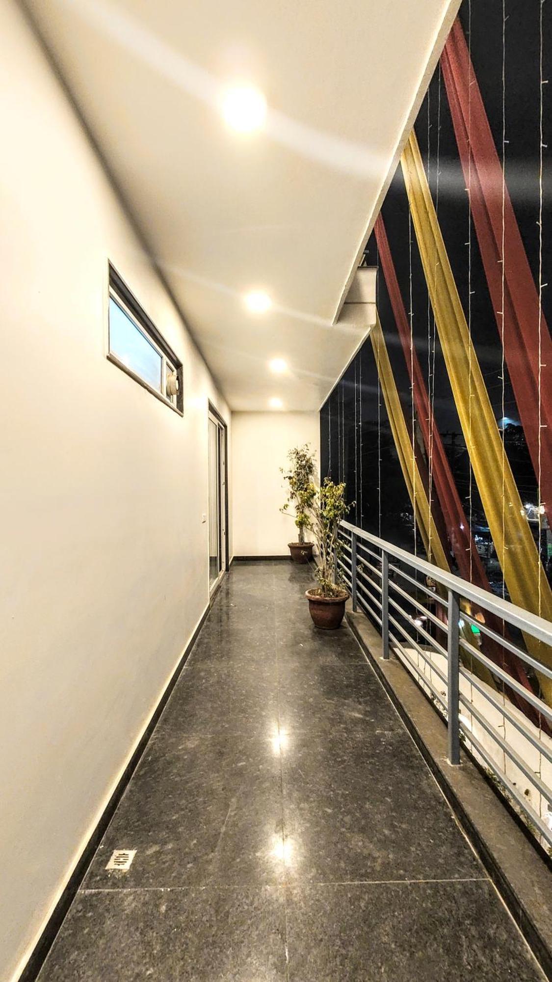 Hotel Mavens White Artemis Hospital Road Sector 52 Gurgaon Exterior foto
