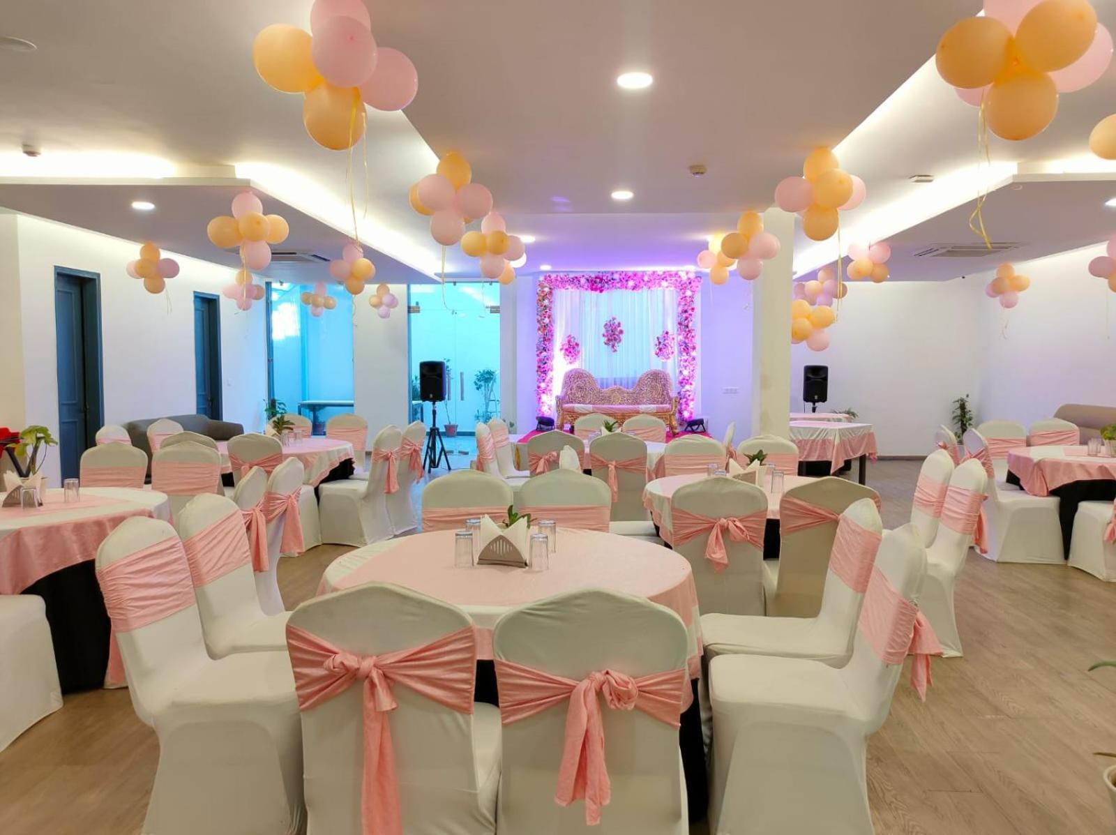 Hotel Mavens White Artemis Hospital Road Sector 52 Gurgaon Exterior foto
